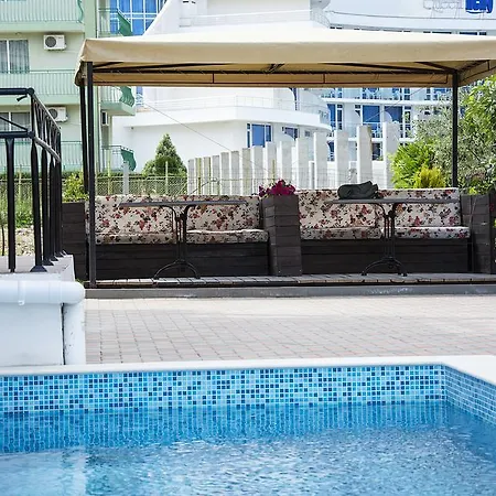 Хотел семеен малина Приморско