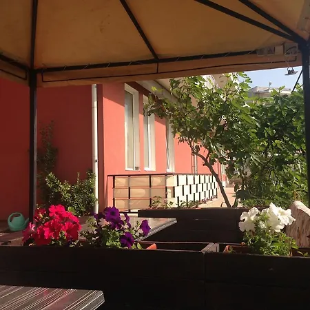 семеен малина Хотел Приморско