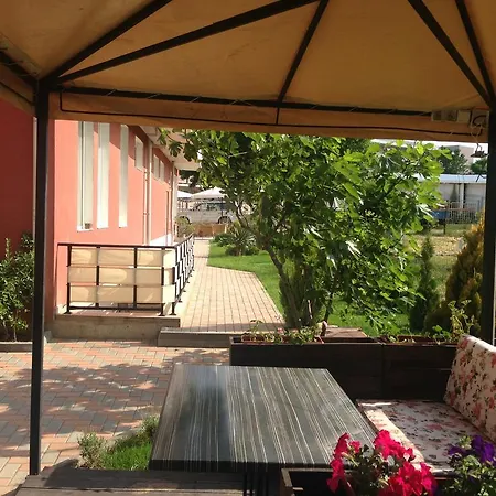 семеен малина 2*