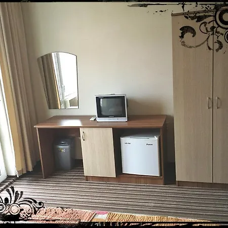 Malina Family Hotel 2*