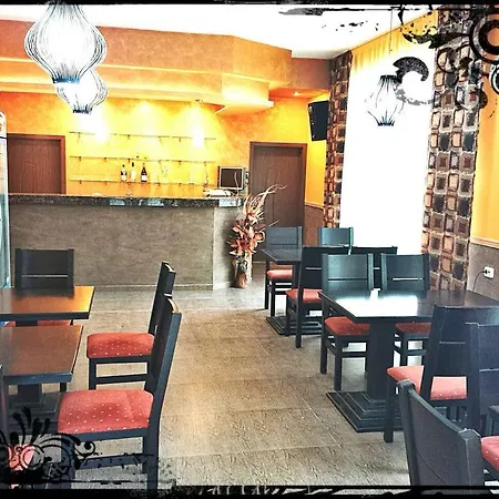 семеен малина 2*