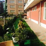Malina Family فندق