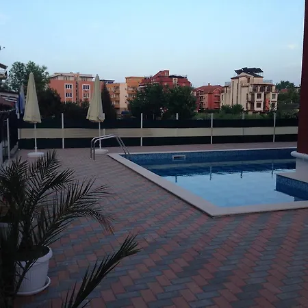 Malina Family 酒店 2*